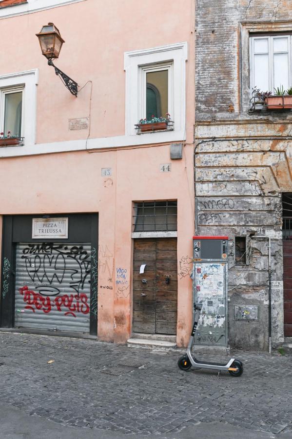 Gorgeous Trastevere Loft On The River Rome Exterior photo